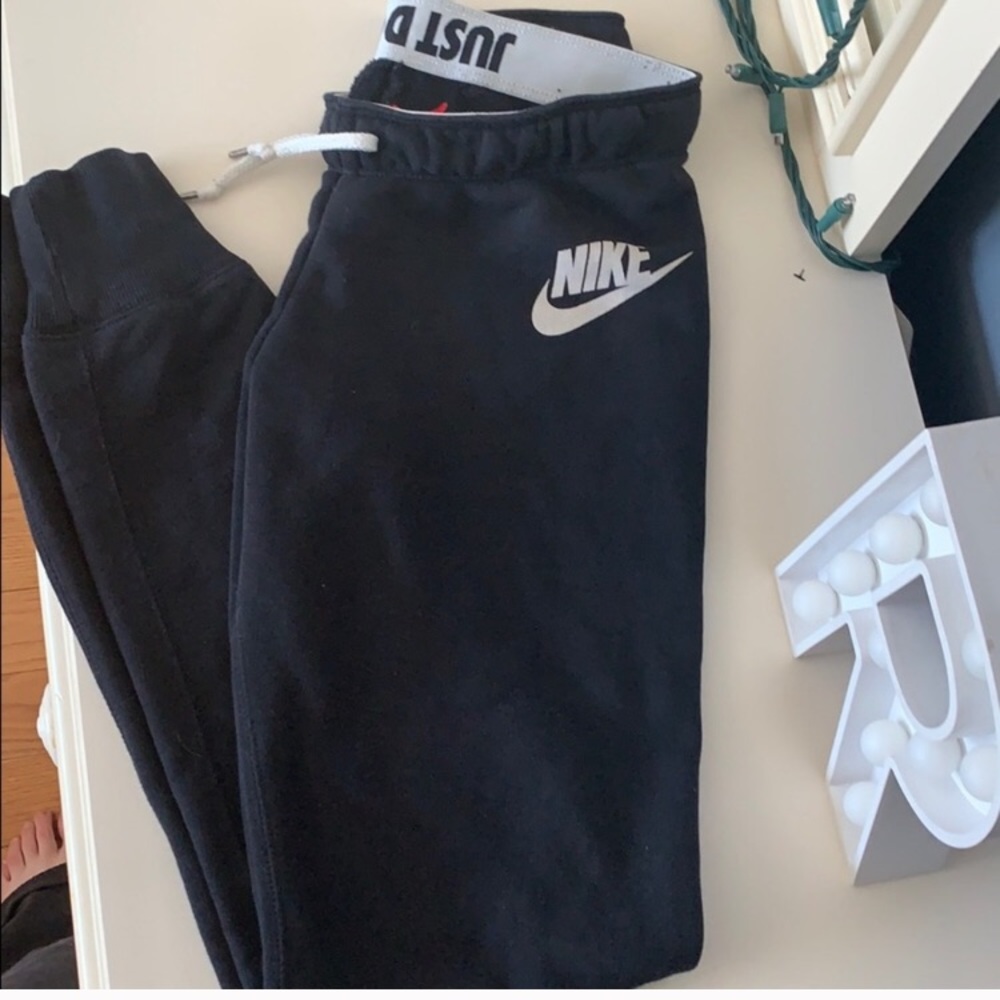Nike joggers